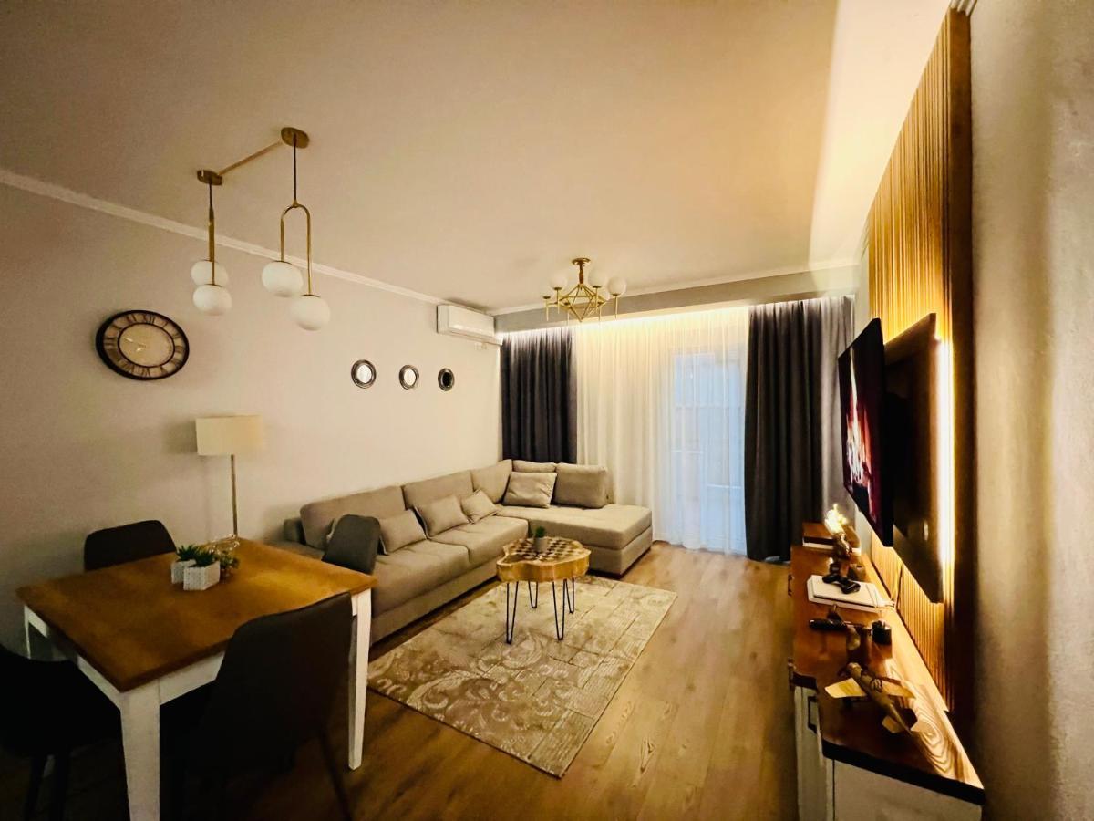 Luxury Apartaments Tirana Buitenkant foto